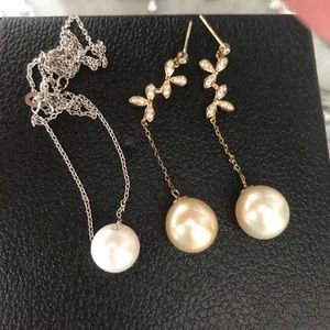 Light gold south sea earring